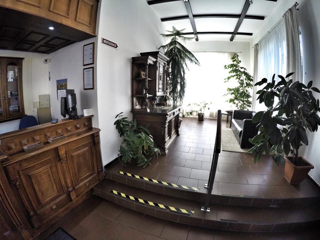 Hotel Faust Ντέτσιν Εξωτερικό φωτογραφία
