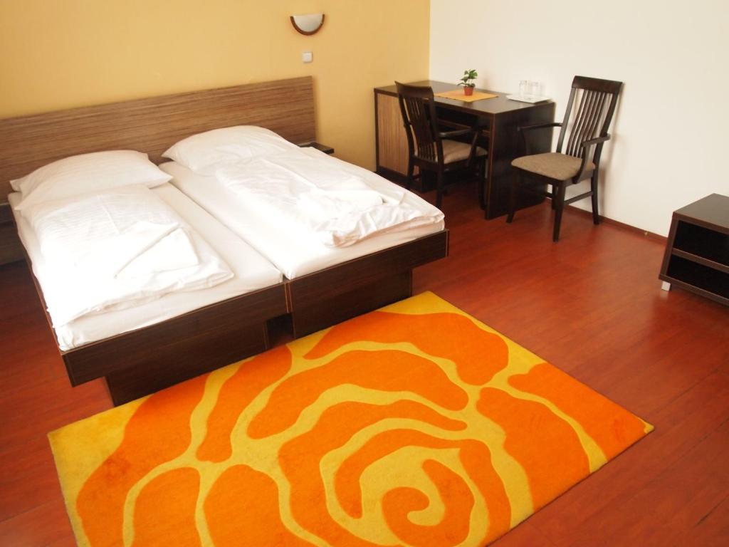 Hotel Faust Ντέτσιν Εξωτερικό φωτογραφία